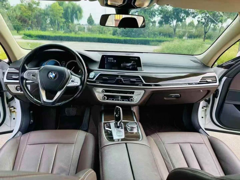 泰安17年宝马7系6