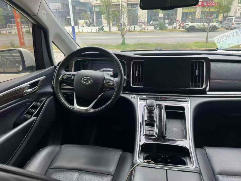 新余21年传祺M83