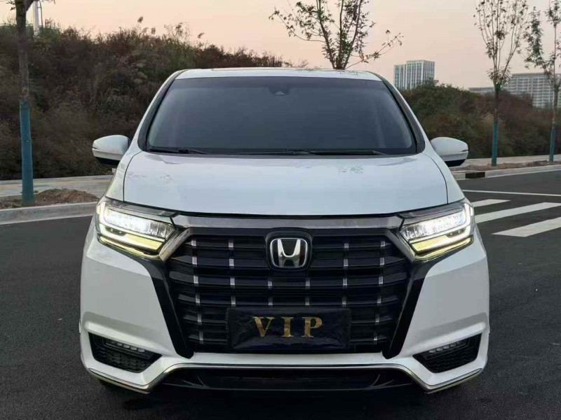 唐山23年本田艾力绅1