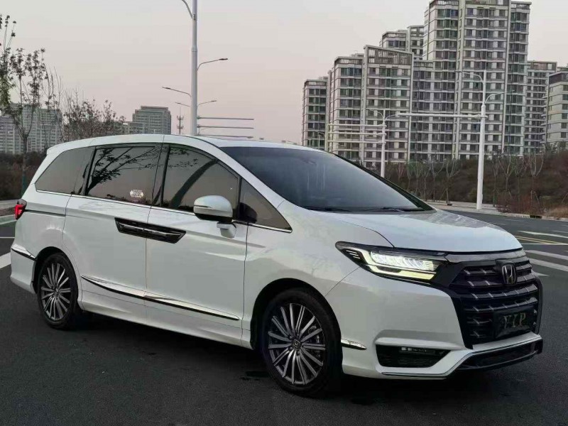 唐山23年本田艾力绅3