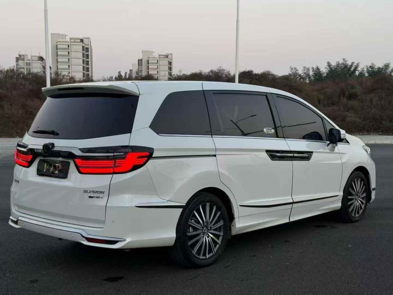 唐山23年本田艾力绅7