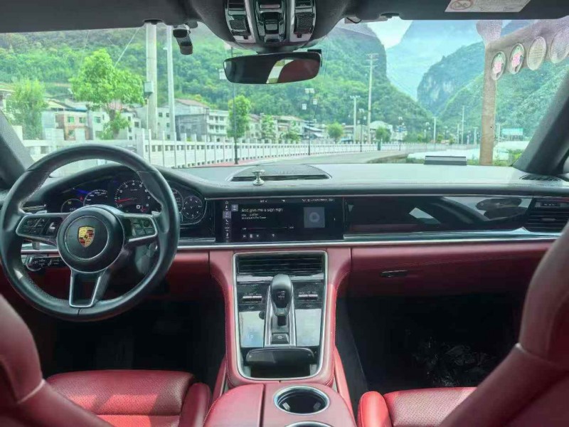 邵阳19年保时捷帕拉梅拉4