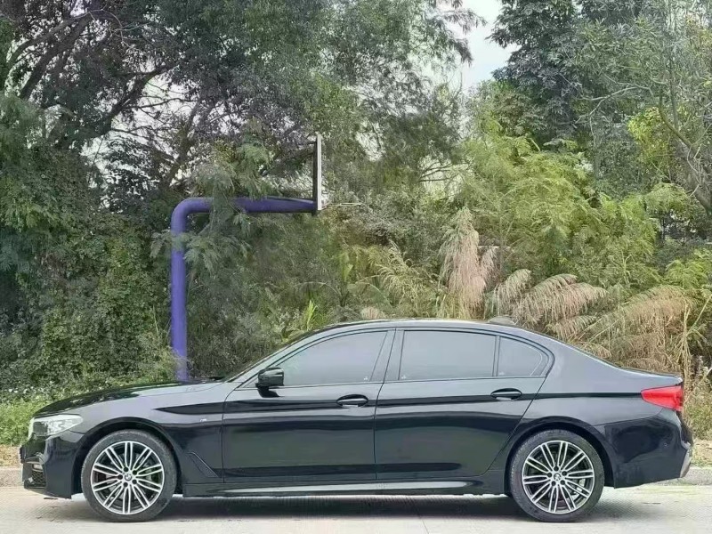 汕头18年宝马5系3