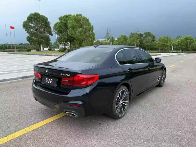 苏州20年宝马5系9