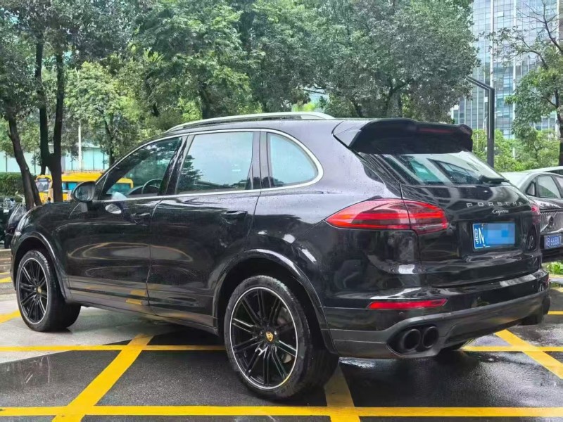 深圳15年保时捷卡宴7