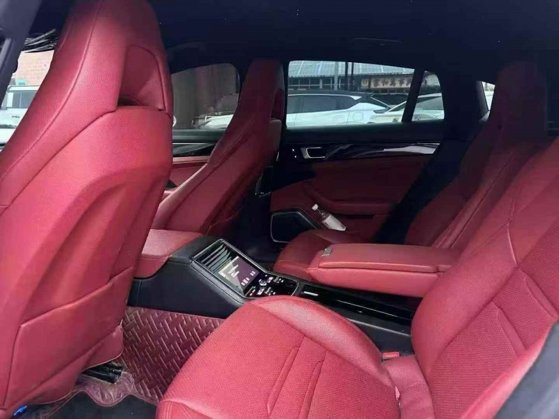 淄博18年保时捷帕拉梅拉3