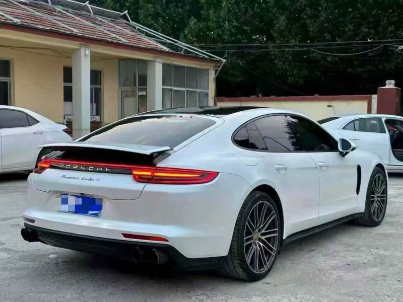 淄博18年保时捷帕拉梅拉6