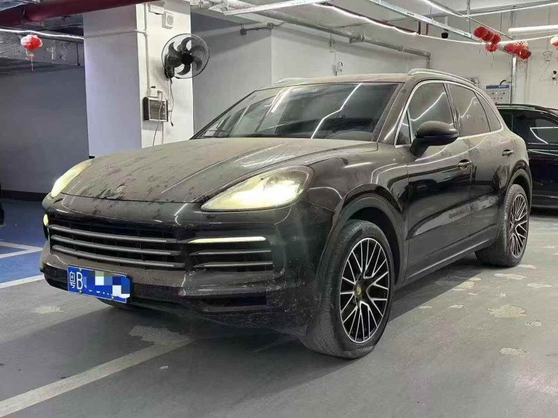 广州19年保时捷卡宴2