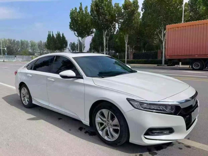 济宁21年本田雅阁3