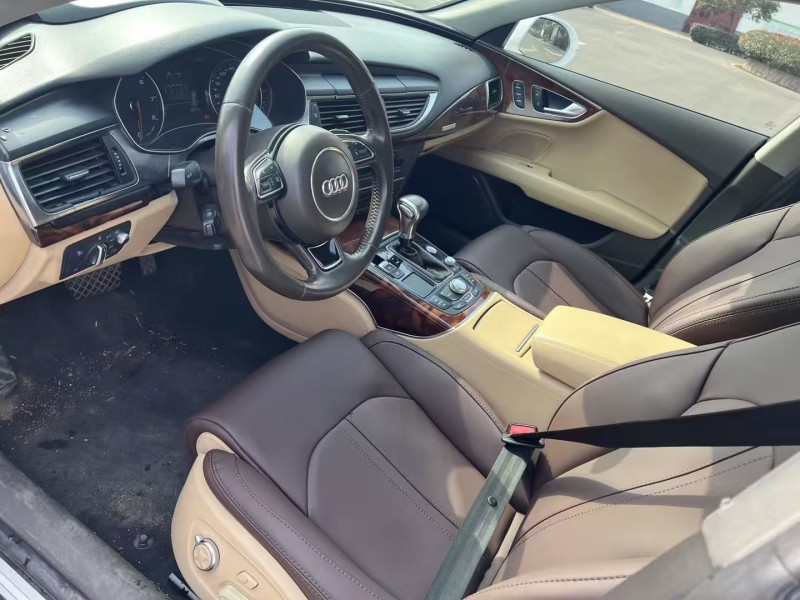 济宁14年奥迪A7L4