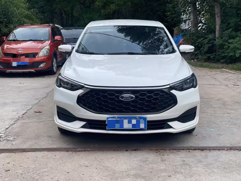 济宁21年福特福睿斯1