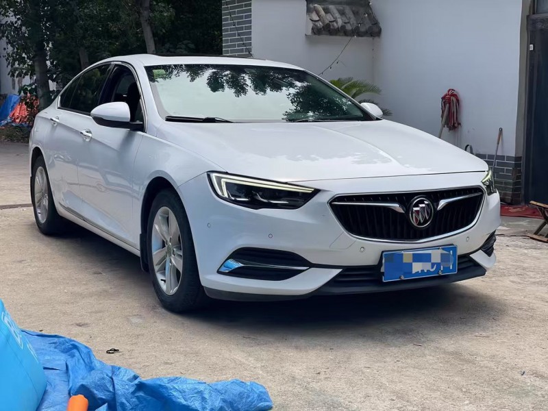 济宁20年别克君威3