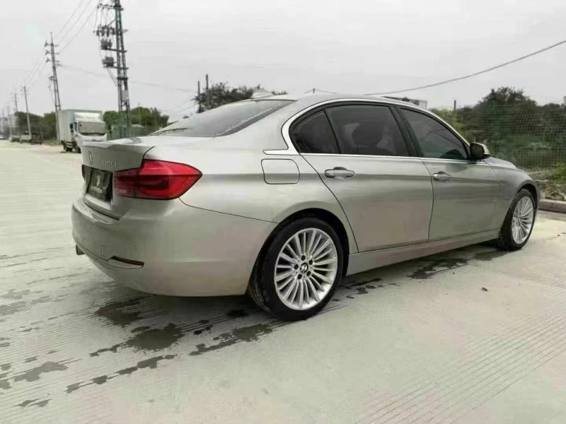 汕头19年宝马3系8
