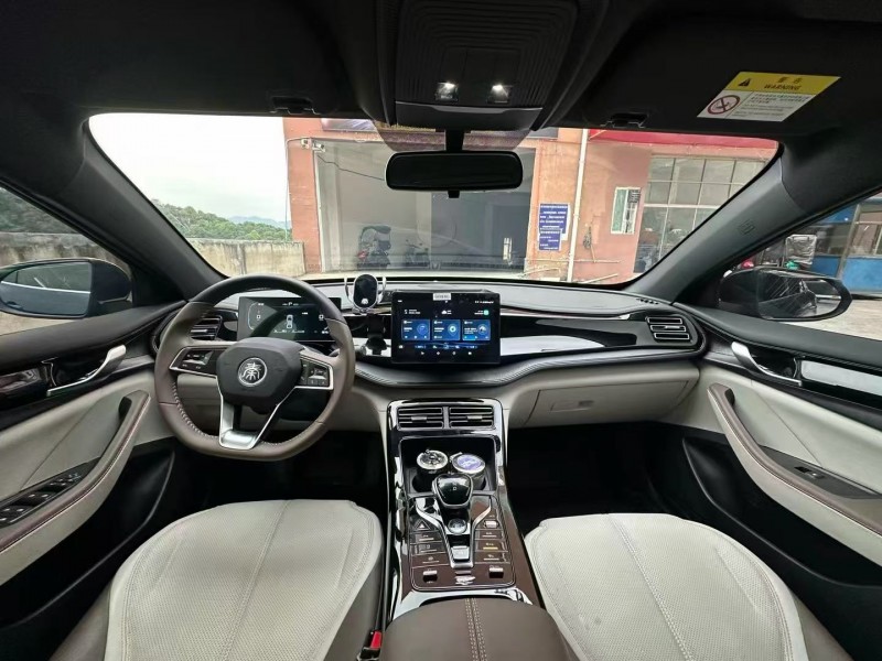 安顺24年比亚迪秦5