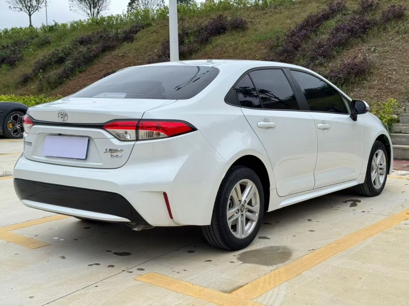 十堰22年丰田雷凌7