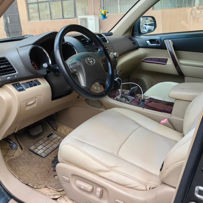 洛阳11年丰田汉兰达4