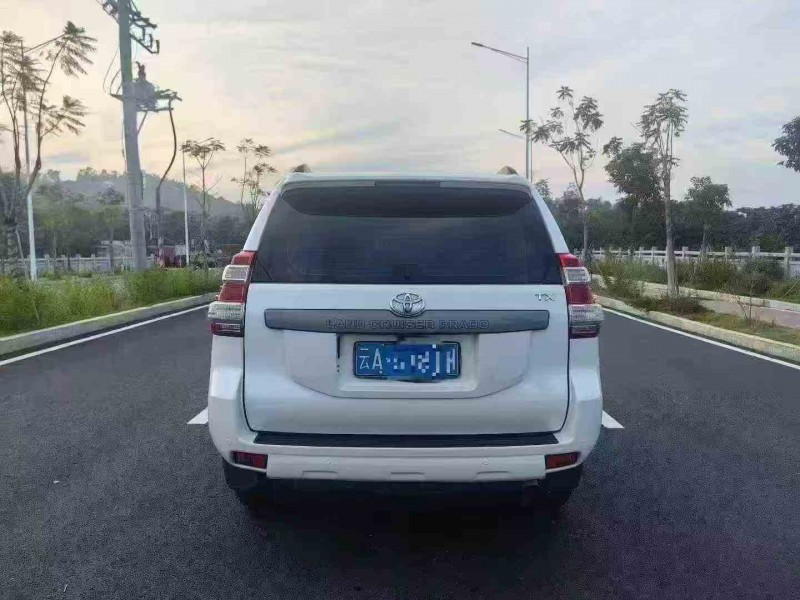 珠海15年丰田普拉多9