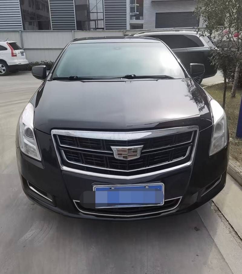 武汉13年凯迪拉克XTS1