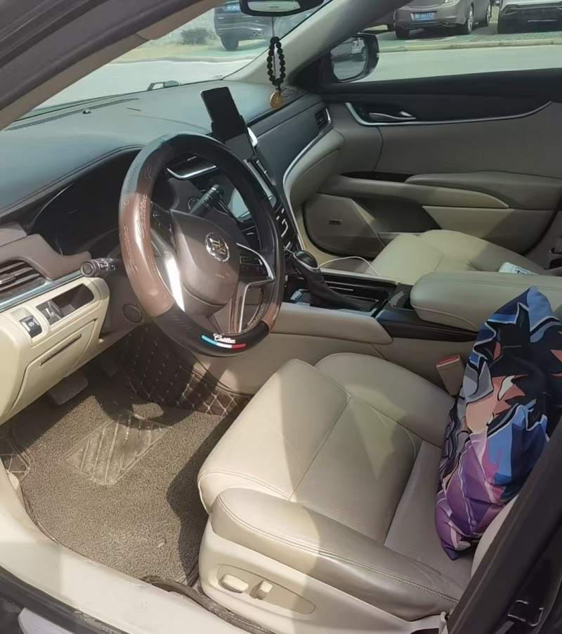 武汉13年凯迪拉克XTS4