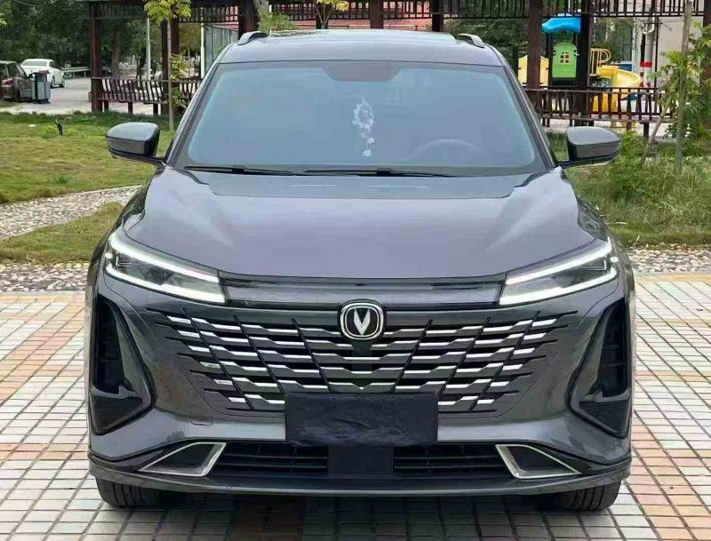 深圳23年长安汽车CS751