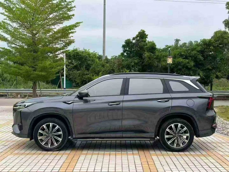 深圳23年长安汽车CS753