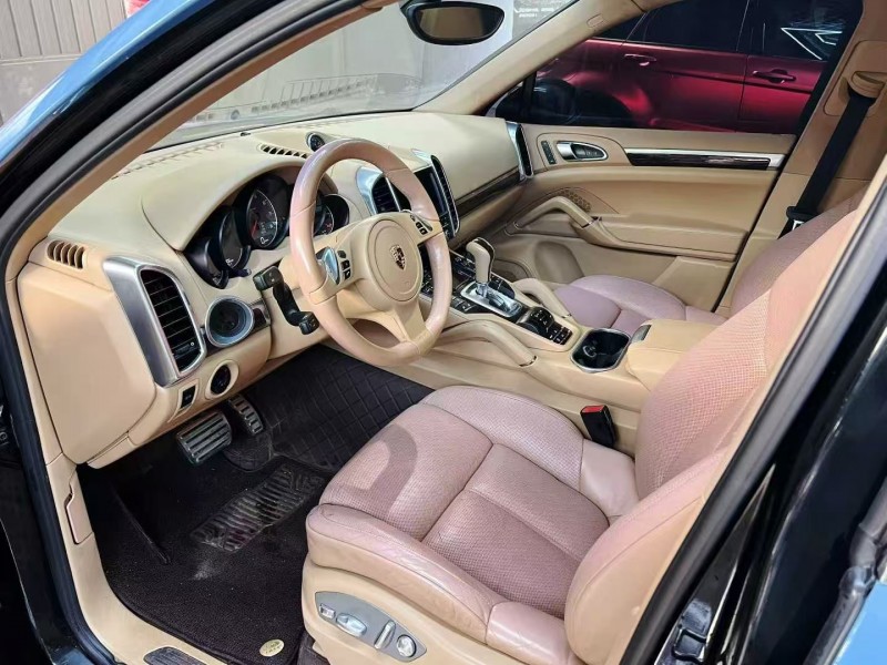 潍坊12年保时捷卡宴4