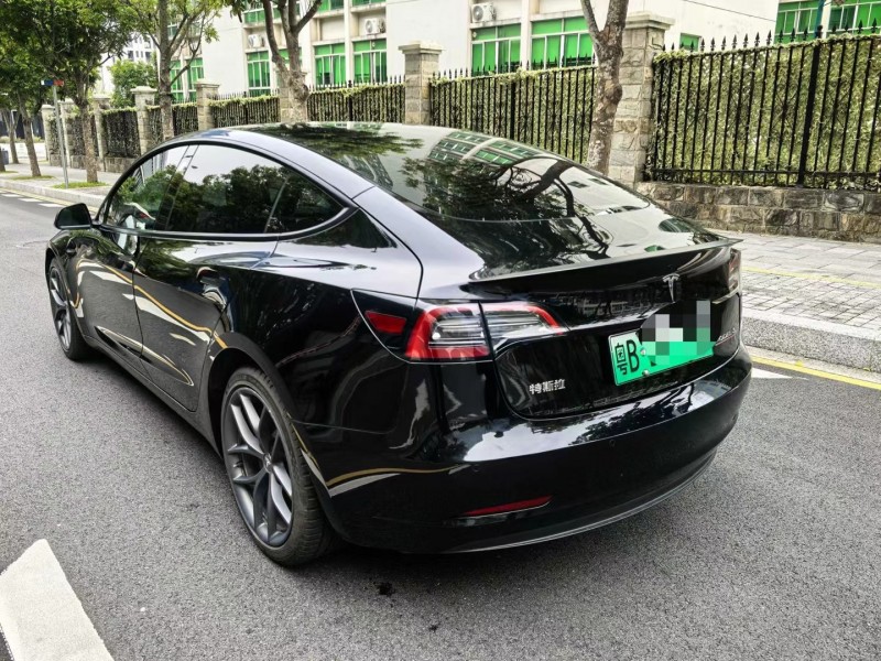 深圳22年特斯拉MODEL 38