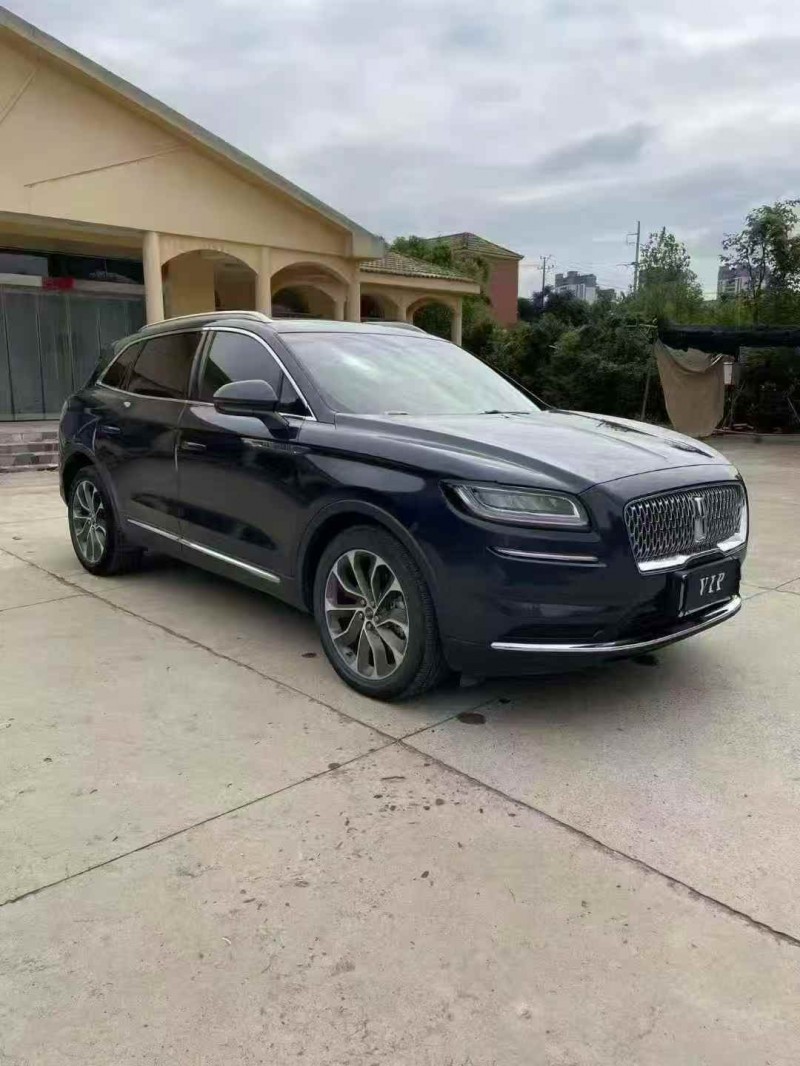 襄阳21年林肯航海家2