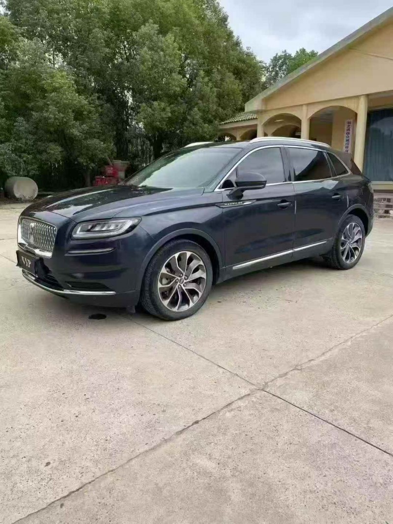 襄阳21年林肯航海家3