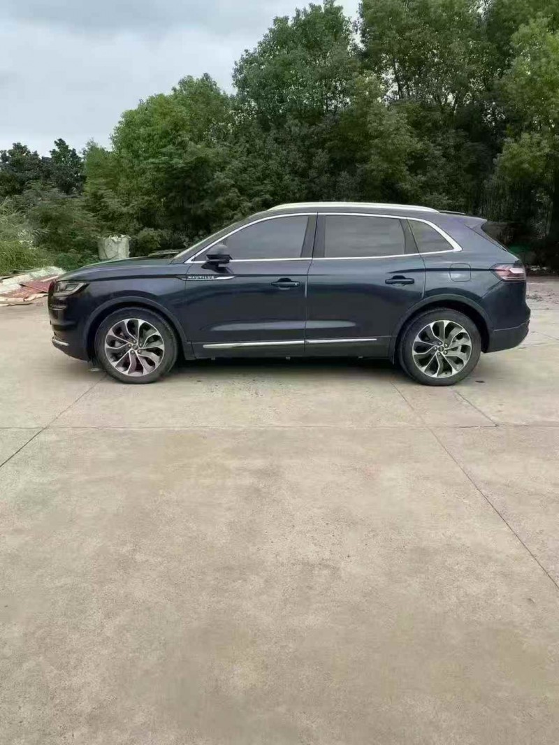 襄阳21年林肯航海家6