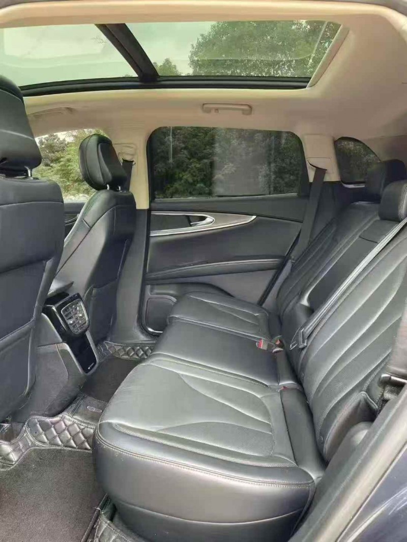 襄阳21年林肯航海家7