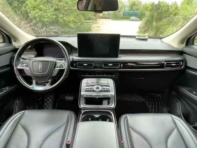 襄阳21年林肯航海家8