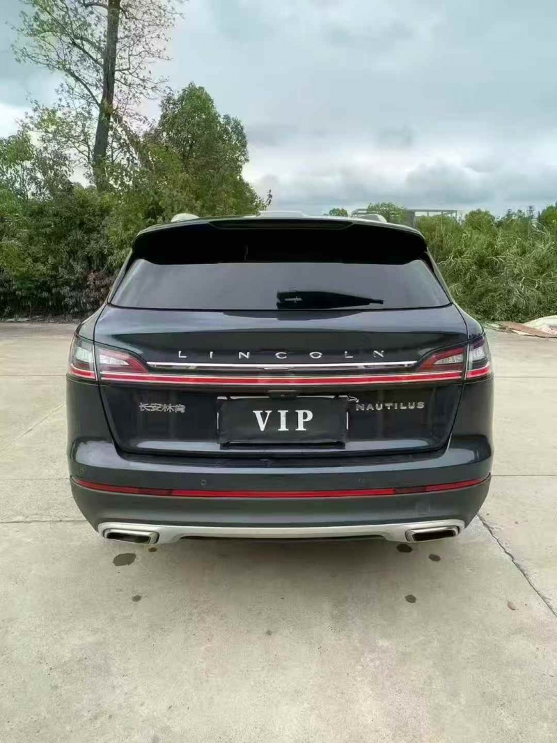 襄阳21年林肯航海家9