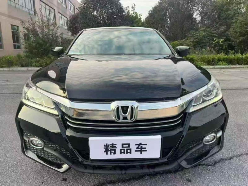 襄阳16年本田雅阁1