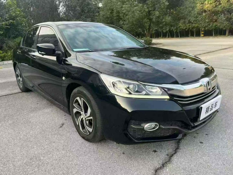 襄阳16年本田雅阁2
