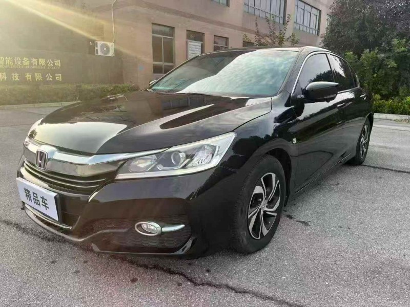 襄阳16年本田雅阁3