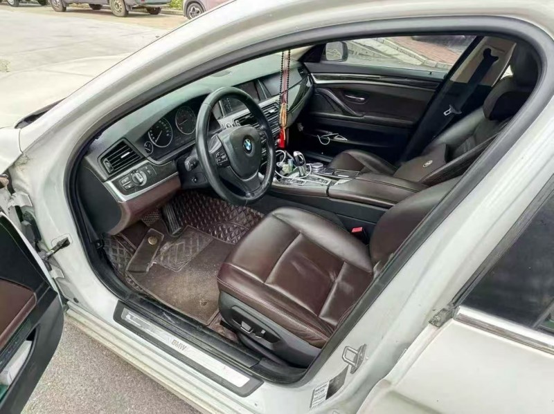 蚌埠16年宝马5系4