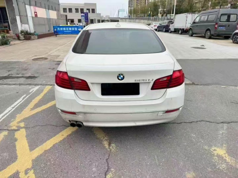 蚌埠16年宝马5系8
