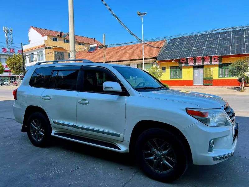 潍坊15年丰田兰德酷路泽3