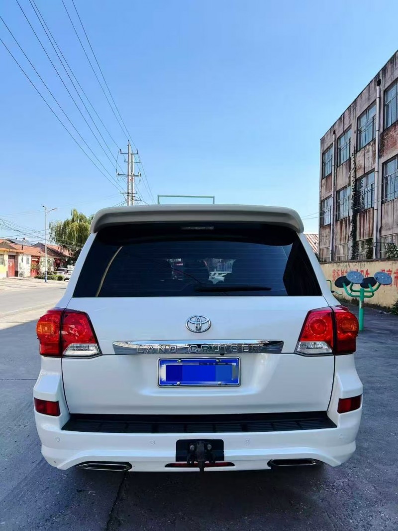 潍坊15年丰田兰德酷路泽9