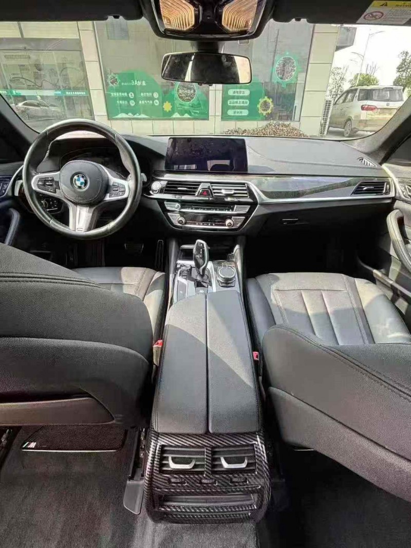 襄阳18年宝马5系9