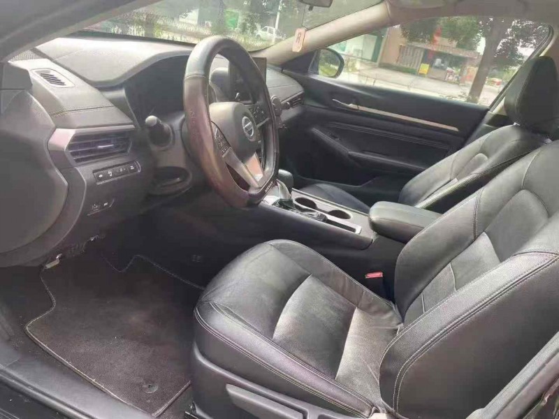 襄阳22年日产天籁5