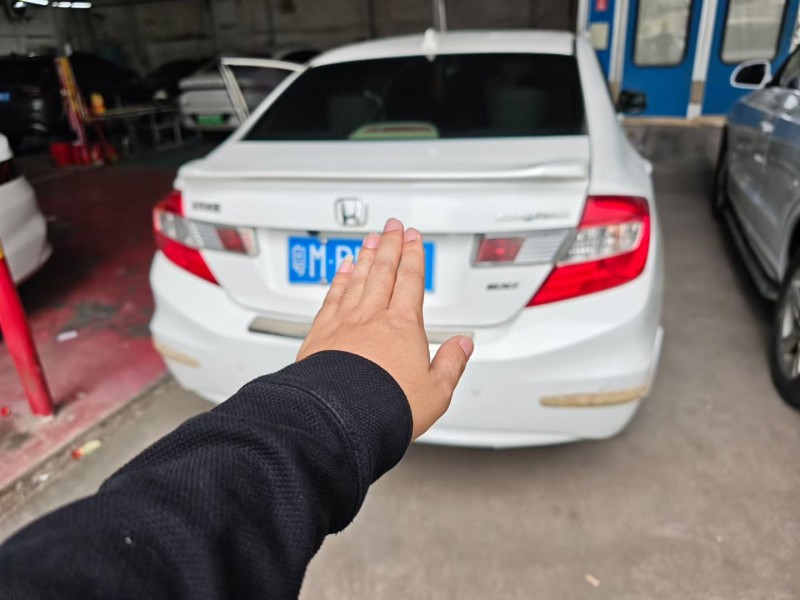 河源13年本田思域4