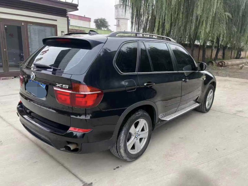 保定12年宝马X58