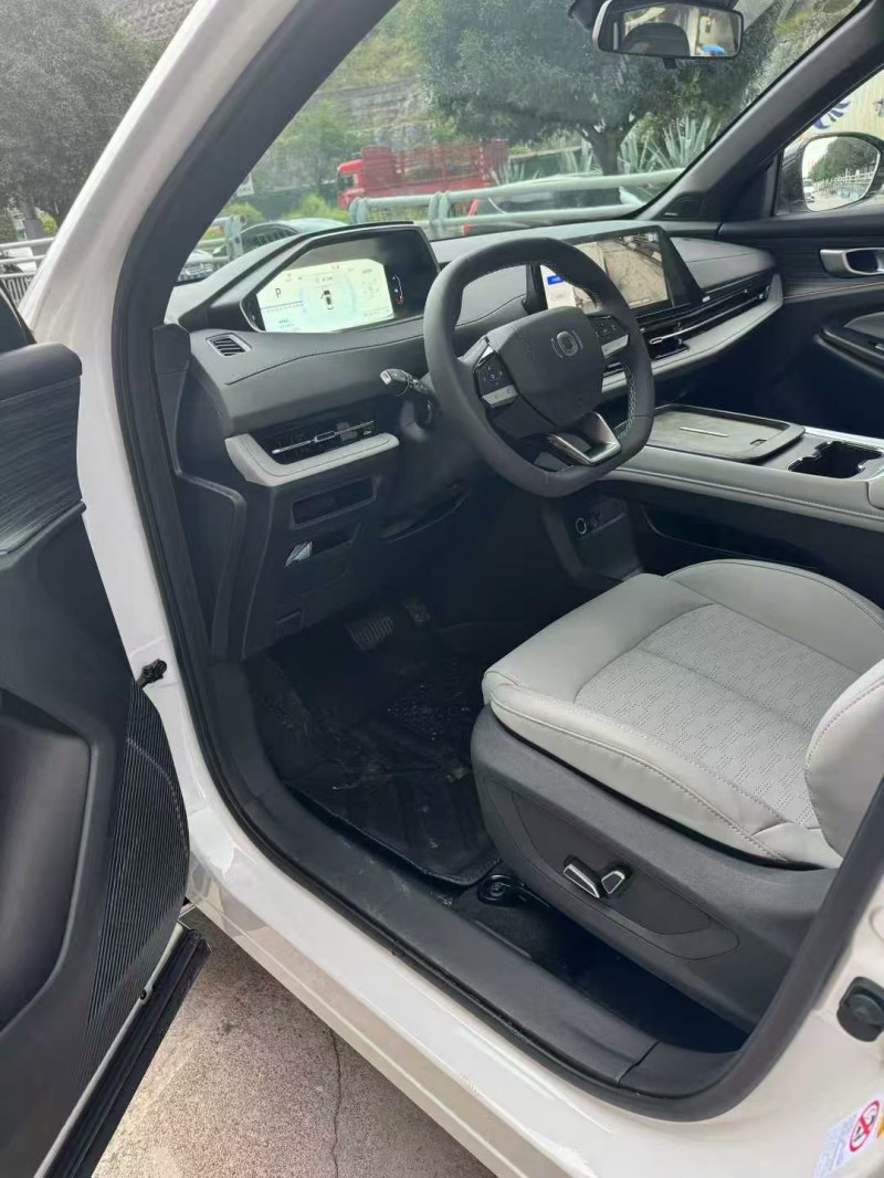 六盘水25年长安汽车启源6