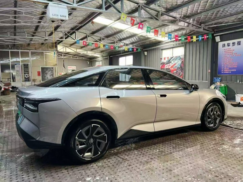 潍坊23年丰田BZ3Pro8