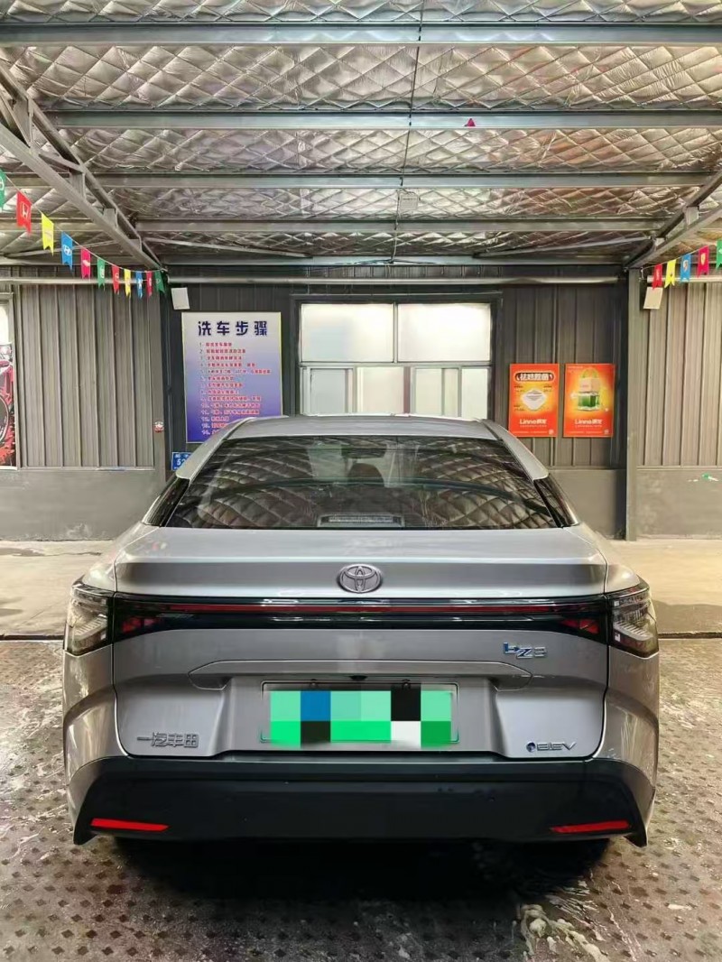 潍坊23年丰田BZ3Pro9