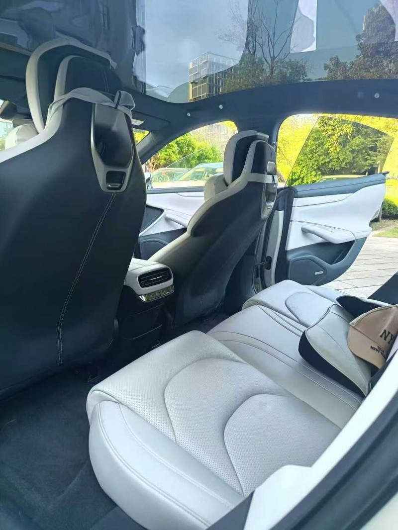 佛山25年小米SU74