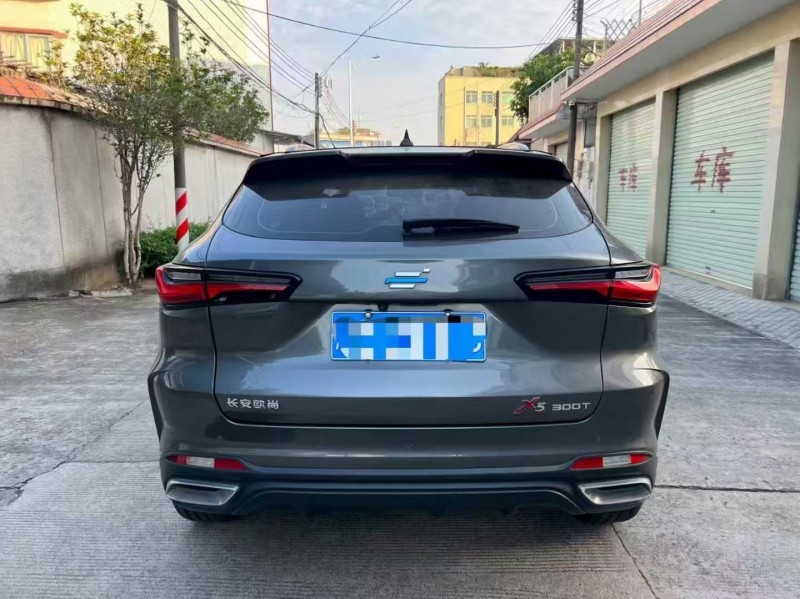 汕头20年长安汽车欧尚7