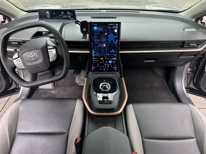 佛山23年丰田BZ3Pro5